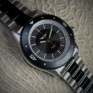 RestoMod best diver's watch on shell